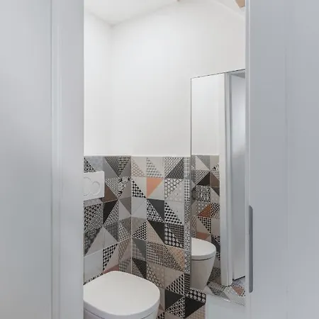Mizu House By Days * Prague