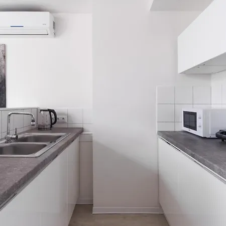 Mizu House By Days * Prague