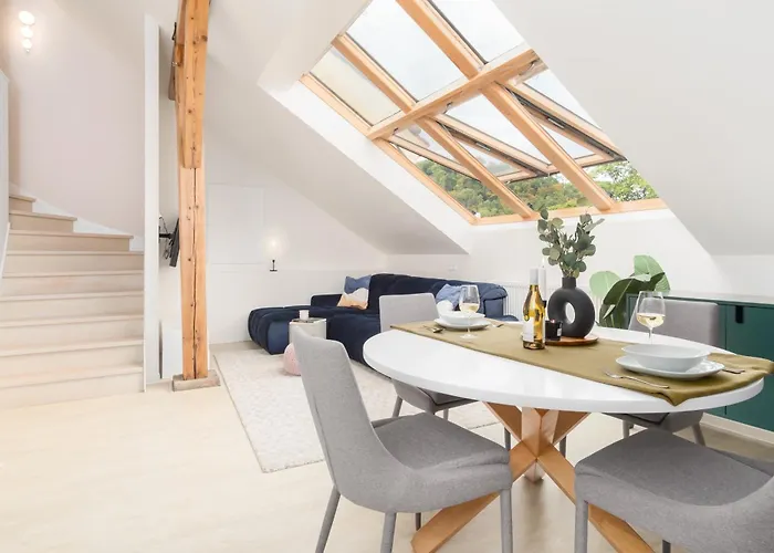 Mizu House By Days * Praag