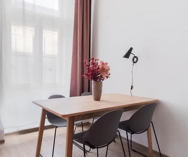 Apartment Mizu House By Days Prag