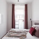 Mizu House By Days Praga