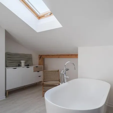 Mizu House By Days Prag